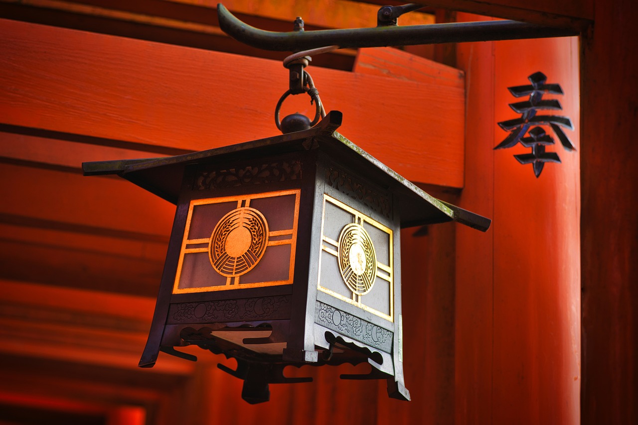 九州の縁結び神社で恋愛運をアップさせるには？