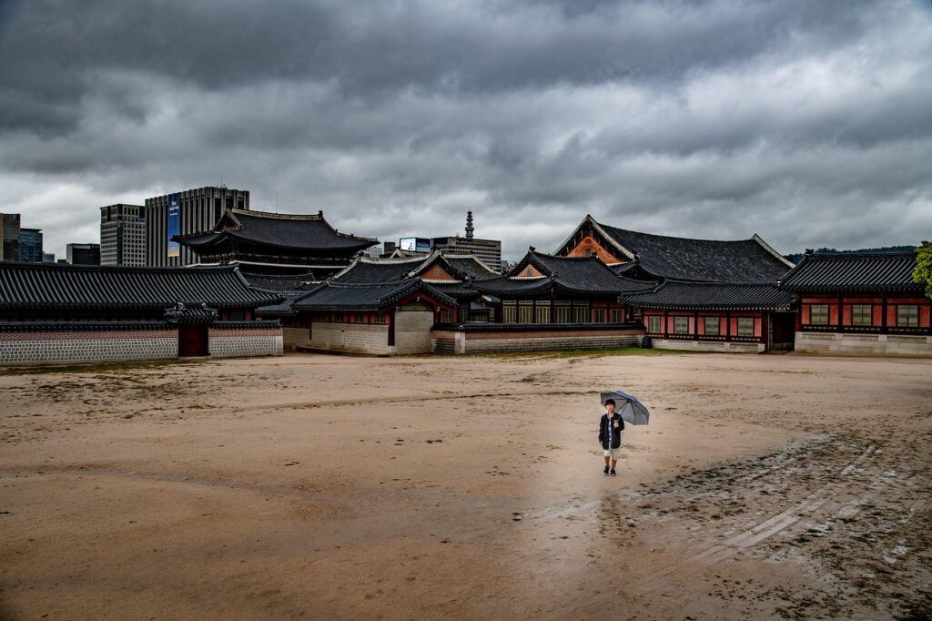 長崎の神社で厄除けと厄払いの祈願が人気の場所は？